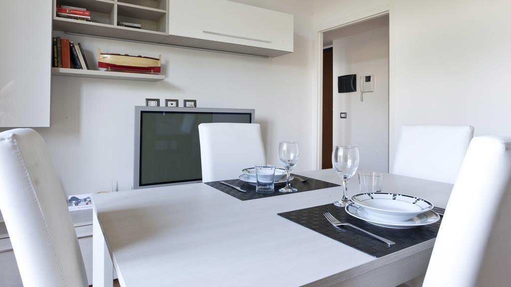 Italianway-Piazza Firenze Apartment Milan Luaran gambar